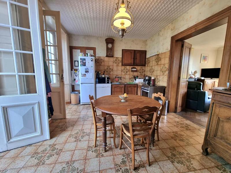 Maison - 310 m² - 10 pièces