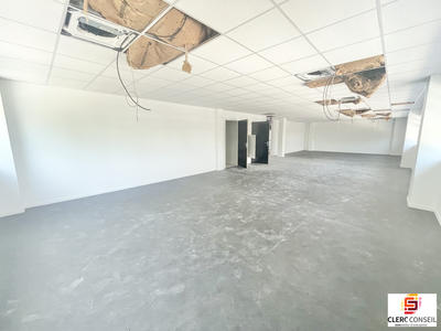 Bureau - 144 m²