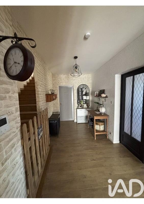 Maison - 225 m² - 8 pièces