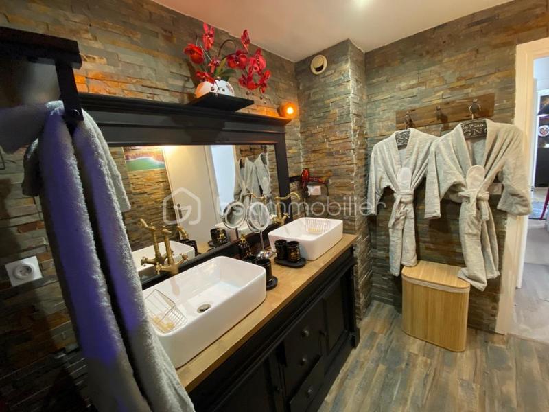 Appartement - 81 m² - 3 pièces