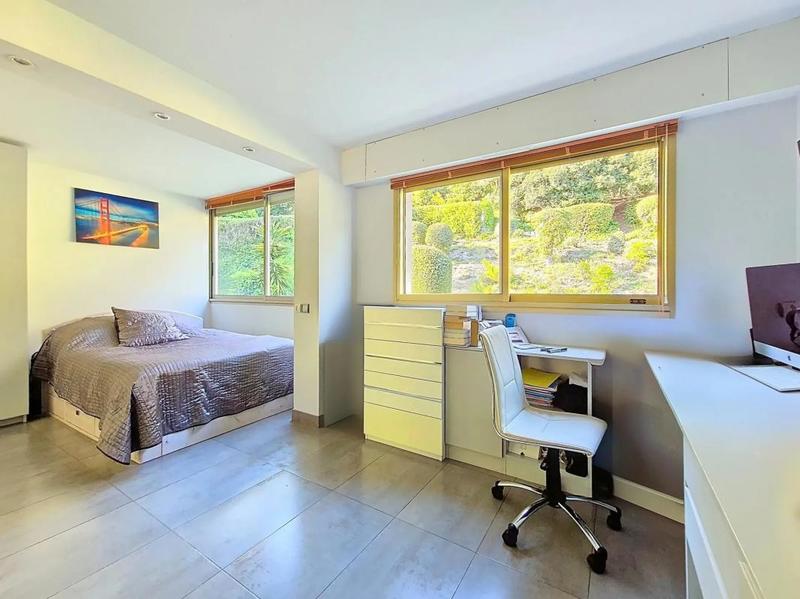 Appartement - 117 m² - 3 pièces