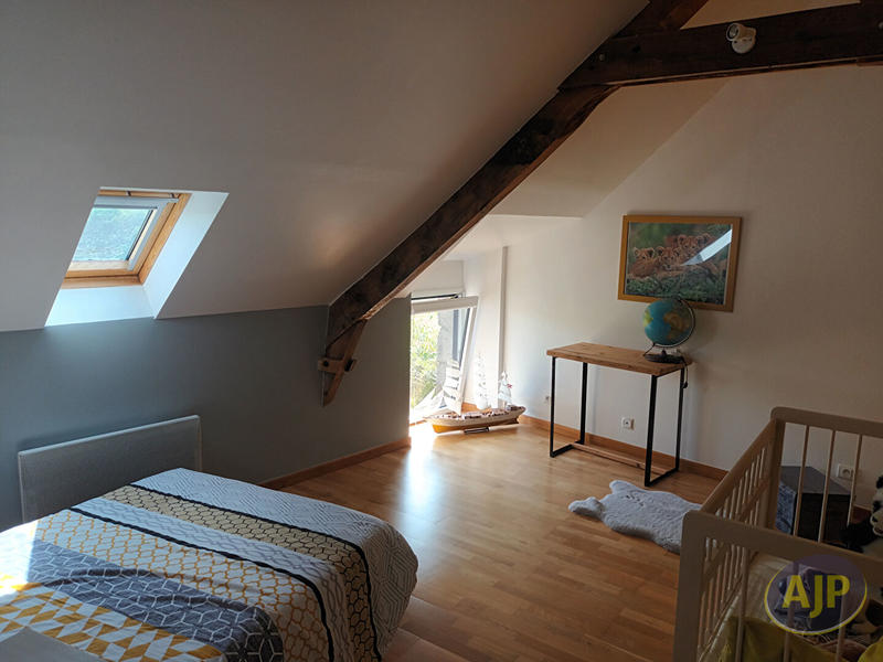 Maison - 153 m² - 7 pièces