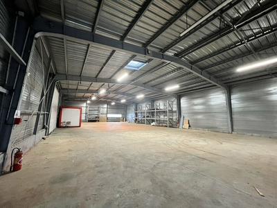 Entrepôt - 400 m²