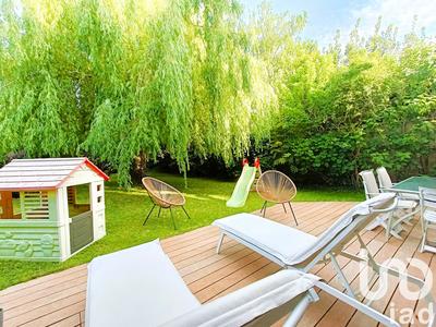 Maison - 210 m² - 6 pièces