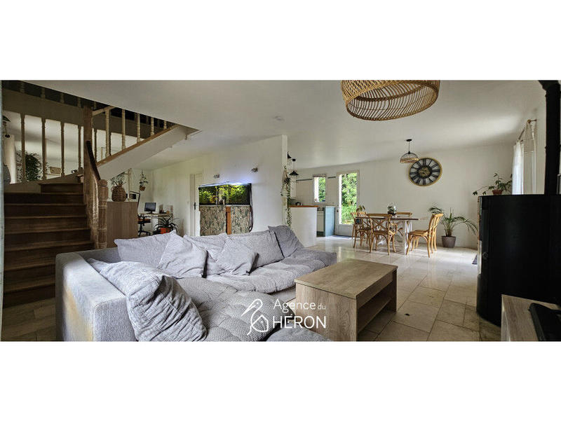 Propriété - 152 m² - 5 pièces