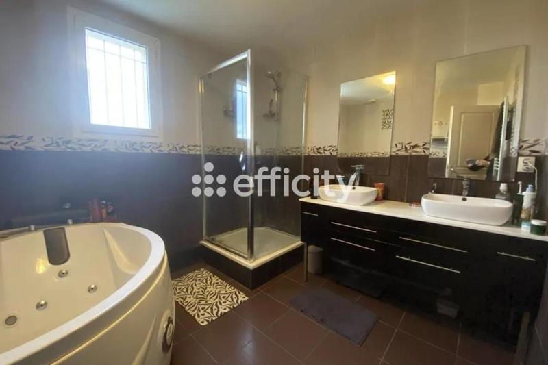 Maison - 139 m² - 6 pièces