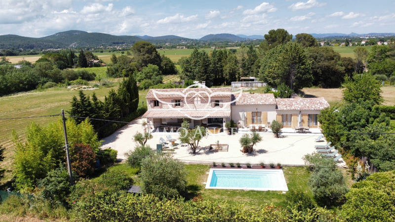 Mas - 188 m² - 7 pièces