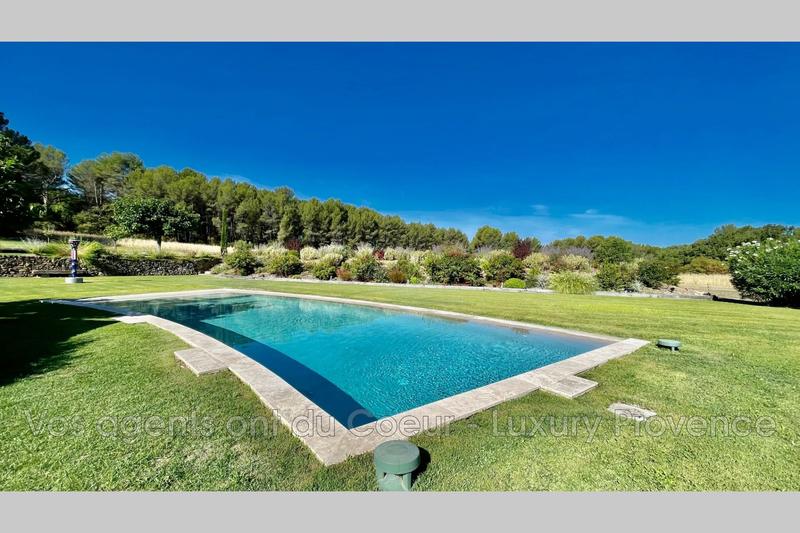 Bastide - 202 m² - 6 pièces