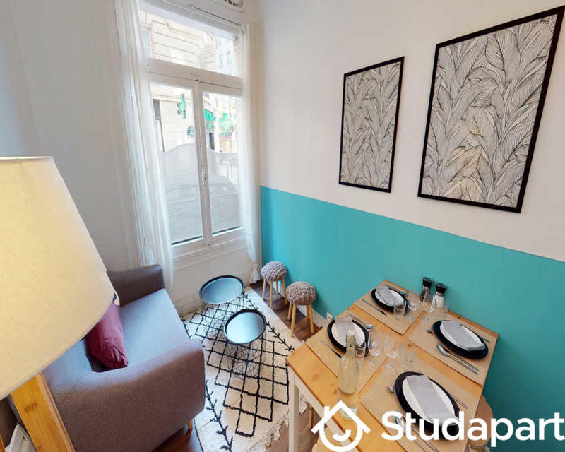 Chambre - 90 m² - 1 pièce