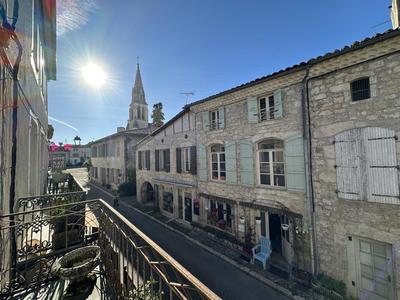 Maison en pierre - 210 m² - 5 pièces