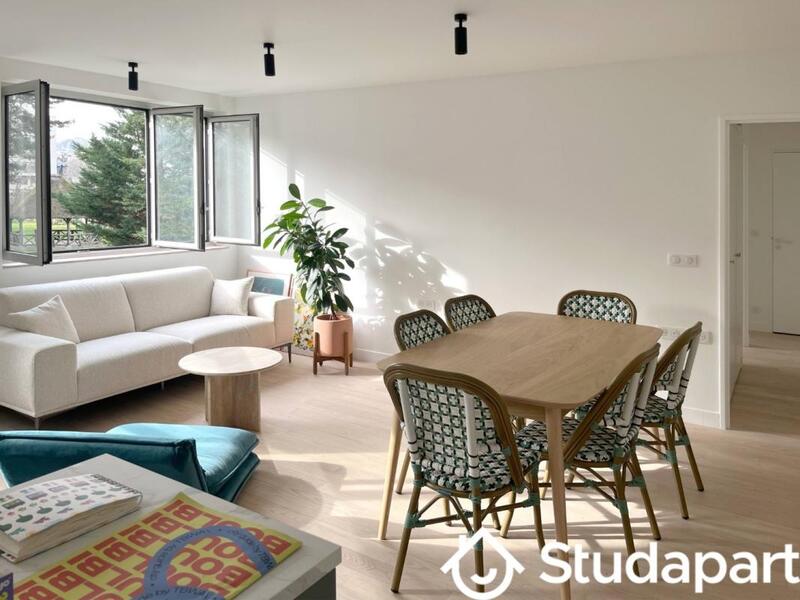 Chambre - 9 m² - 1 pièce