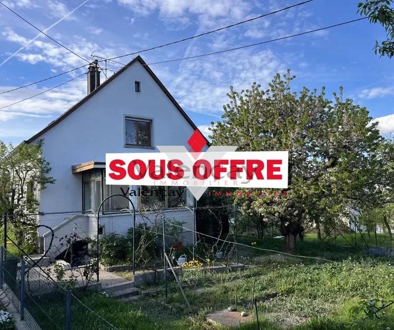 Maison - 95 m² - 5 pièces