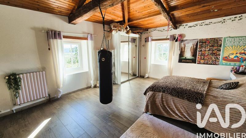 Maison - 379 m² - 10 pièces