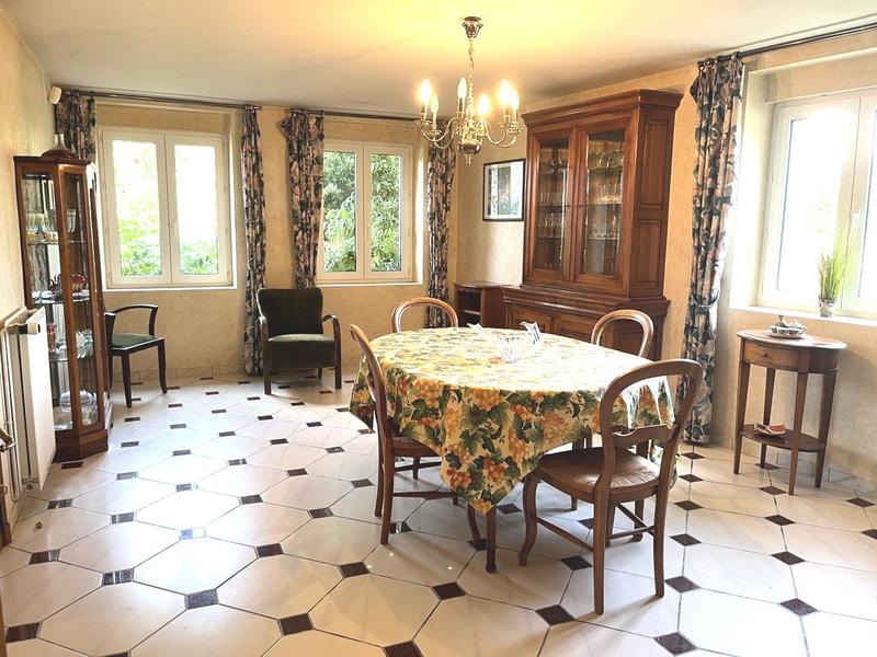 Maison ancienne - 266 m² - 9 pièces