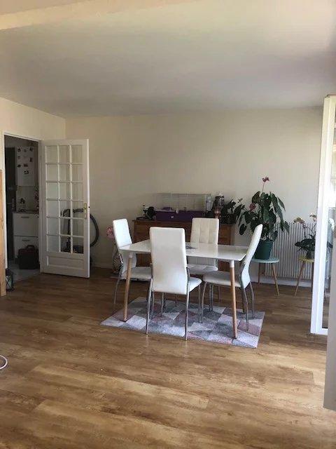 Appartement - 99 m² - 4 pièces