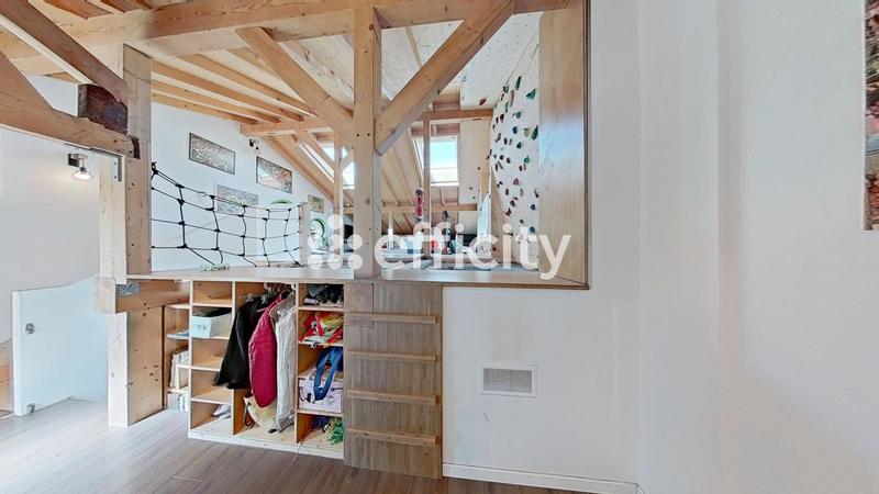 Maison - 178 m² - 6 pièces