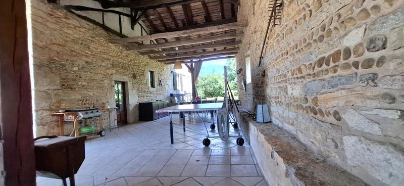 Moulin - 350 m² - 10 pièces