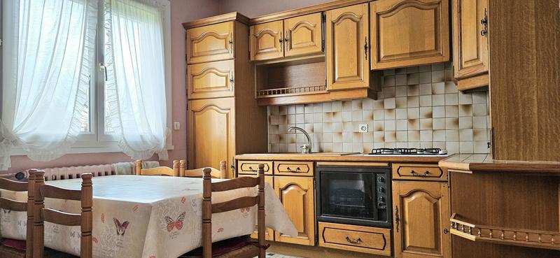 Maison - 85 m² - 7 pièces