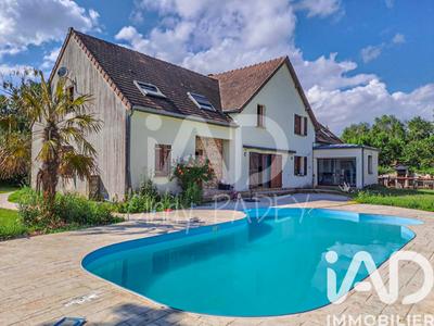 Maison - 310 m² - 12 pièces