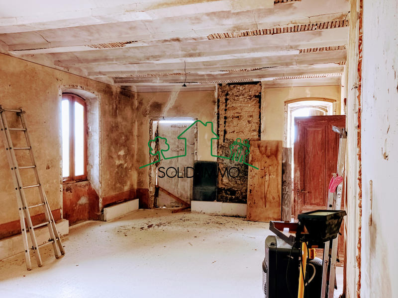 Mas - 150 m² - 14 pièces