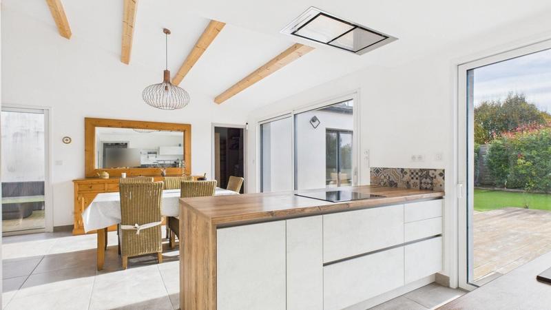 Maison - 108 m² - 4 pièces