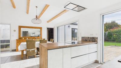 Maison - 108 m² - 4 pièces