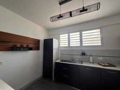 Maison - 438 m² - 11 pièces