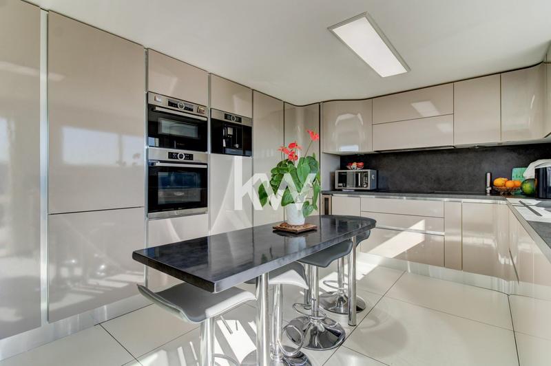 Maison - 147 m² - 6 pièces