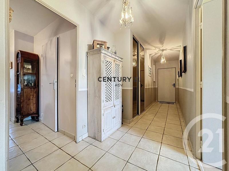 Appartement - 76 m² - 3 pièces