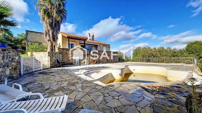 Maison - 159 m² - 6 pièces