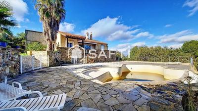 Maison - 159 m² - 6 pièces