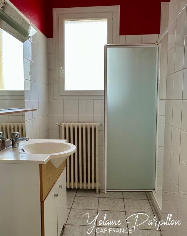 Maison - 175 m² - 13 pièces