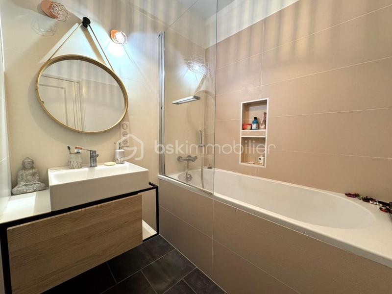 Appartement - 140 m² - 4 pièces