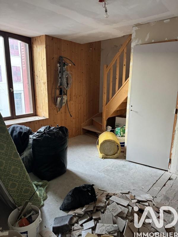 Maison - 240 m² - 5 pièces