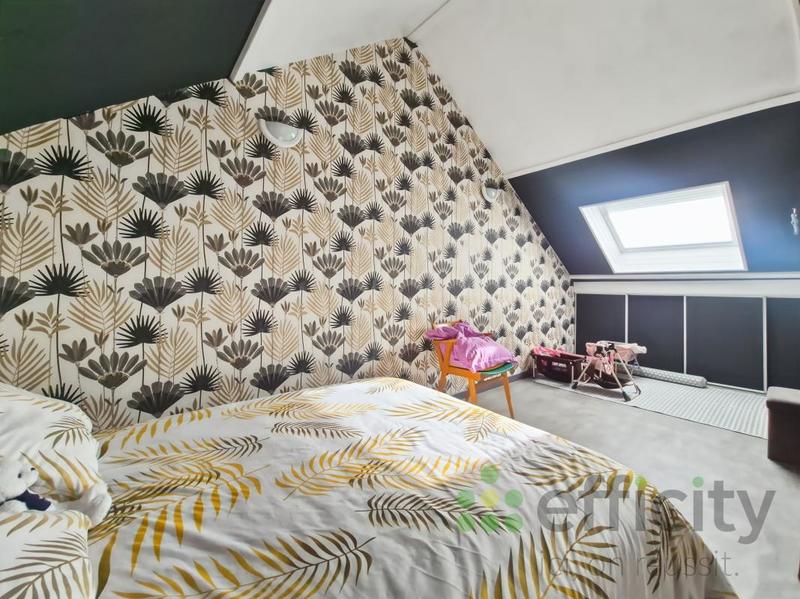 Maison - 95 m² - 4 pièces