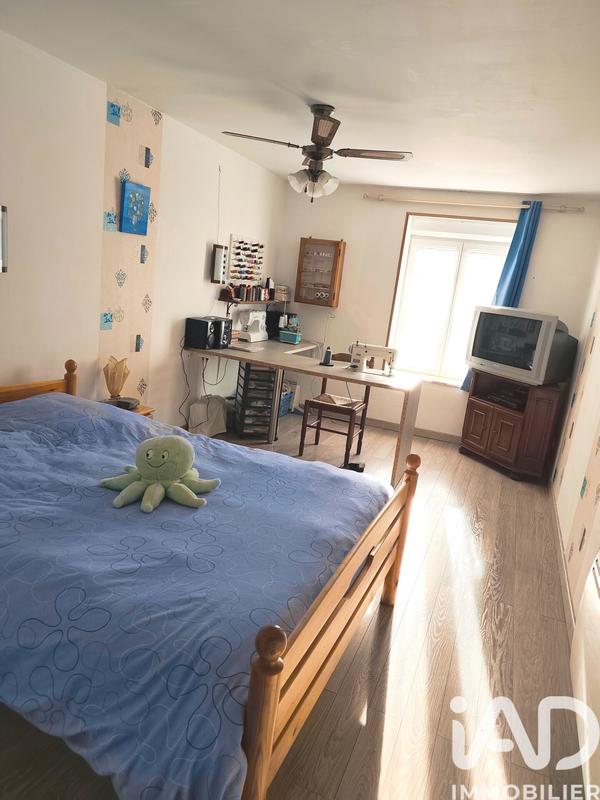 Maison - 230 m² - 6 pièces