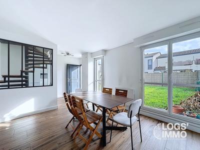 Appartement - 104 m² - 5 pièces