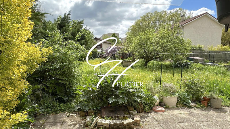 Maison - 85 m² - 6 pièces