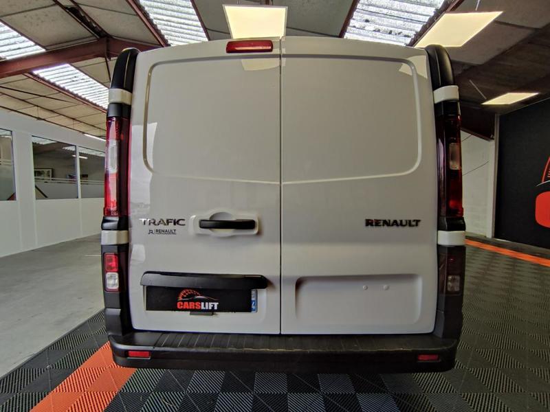 Renault Trafic 1.6 Dci 95 Ch Confort - Garantie 6 Mois Carslift