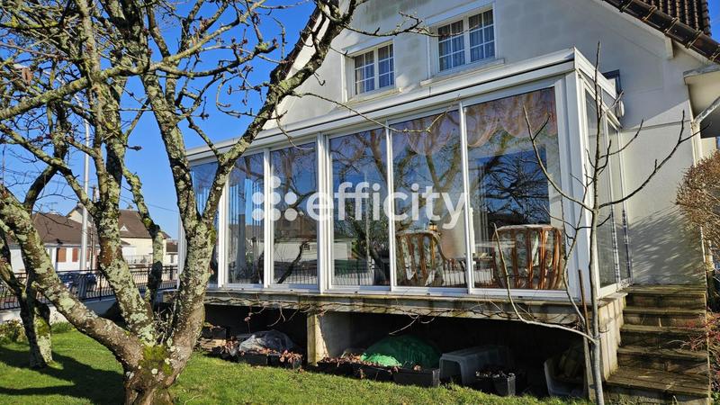 Maison - 166 m² - 7 pièces