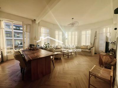 Appartement - 105 m² - 5 pièces