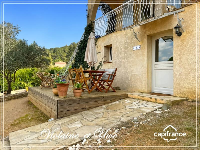 Maison - 275 m² - 14 pièces