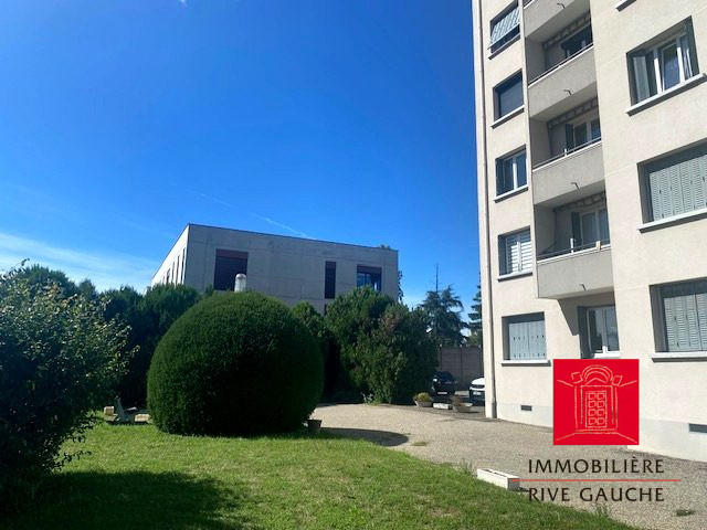 Appartement - 111 m² - 5 pièces