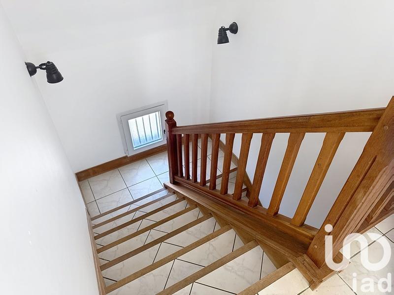 Maison - 251 m² - 8 pièces