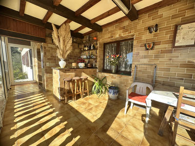 Villa - 206 m² - 6 pièces