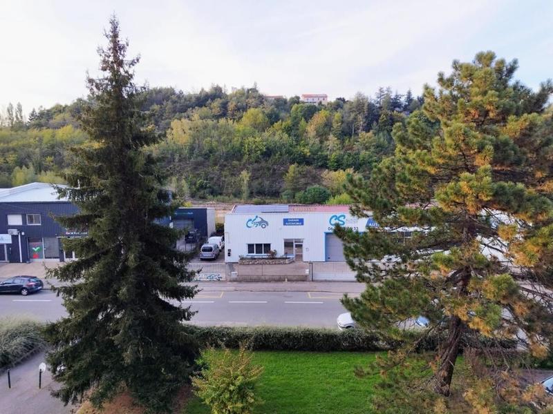 Appartement - 75 m² - 4 pièces