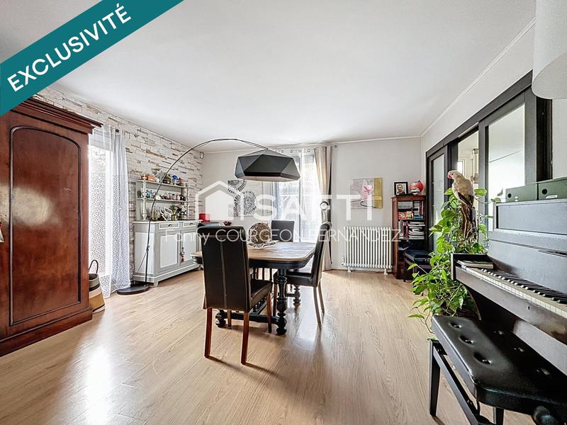 Maison - 159 m² - 8 pièces