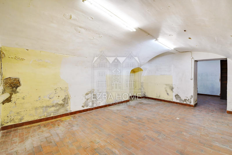 Local commercial - 200 m²