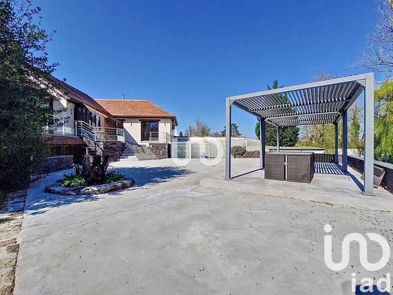 Maison - 354 m² - 7 pièces