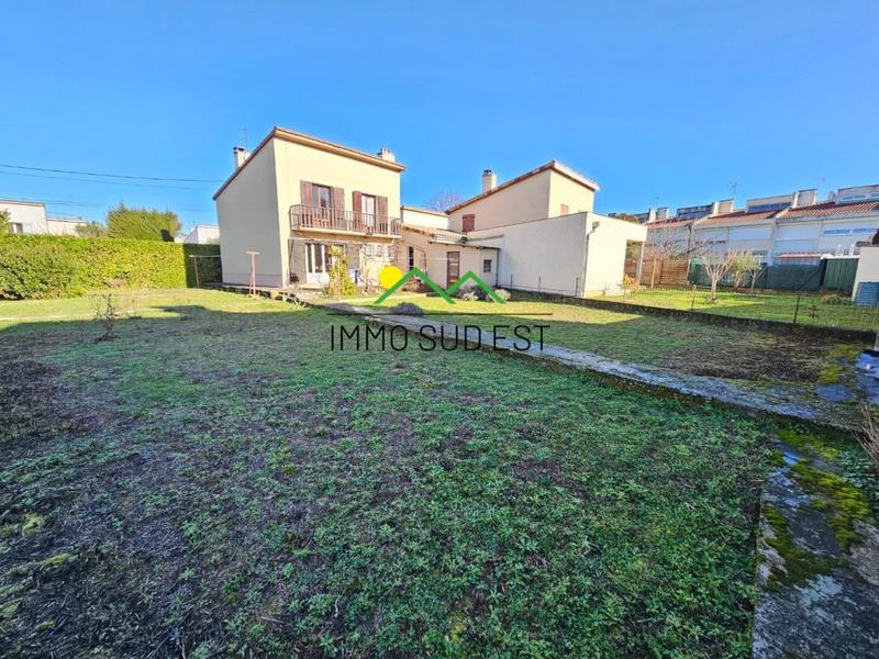 Maison - 90 m² - 4 pièces